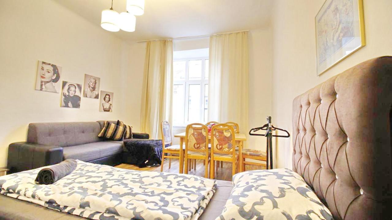 Comfortable Rooms Near Schoenbrunn Palace Hl Wina Bagian luar foto