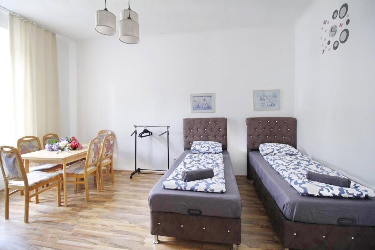 Comfortable Rooms Near Schoenbrunn Palace Hl Wina Bagian luar foto