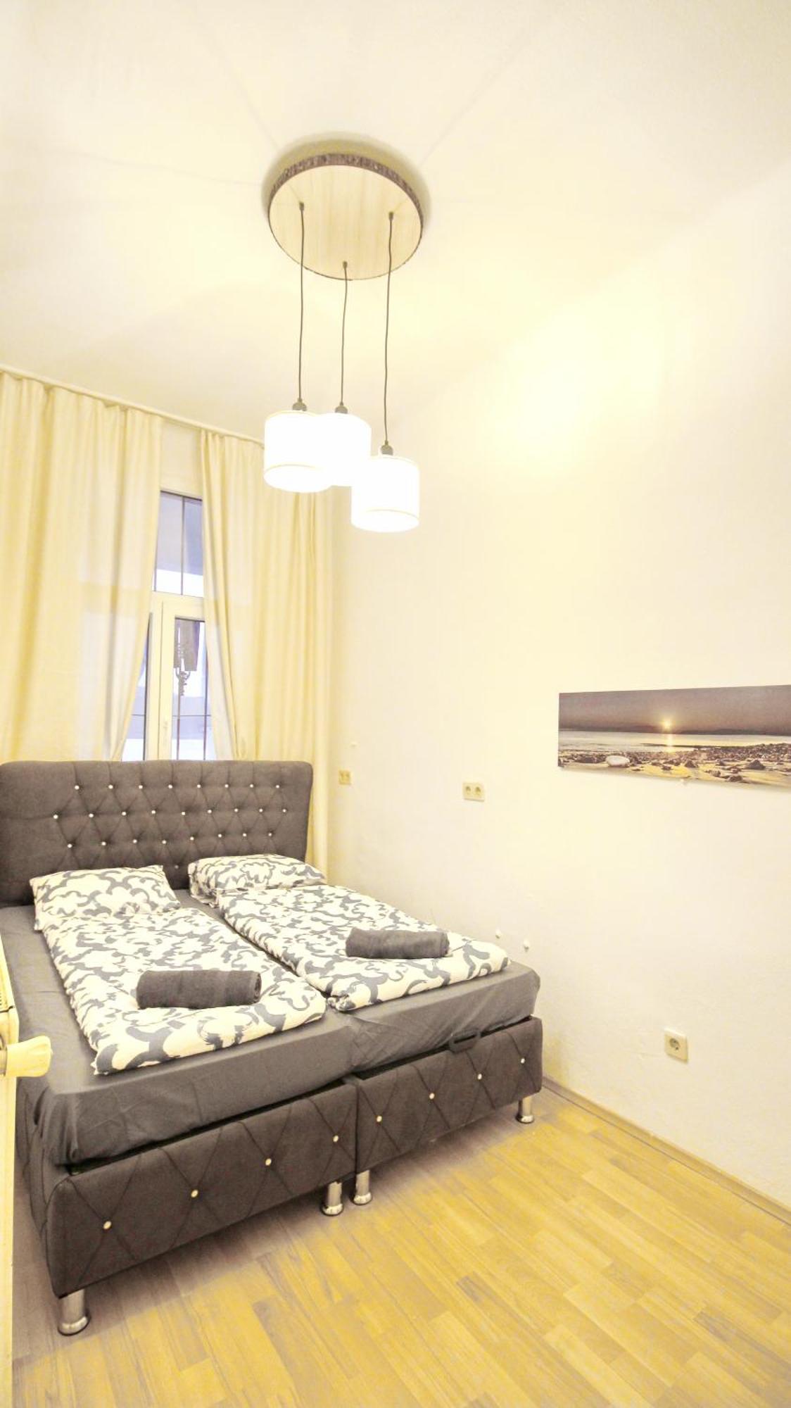Comfortable Rooms Near Schoenbrunn Palace Hl Wina Bagian luar foto